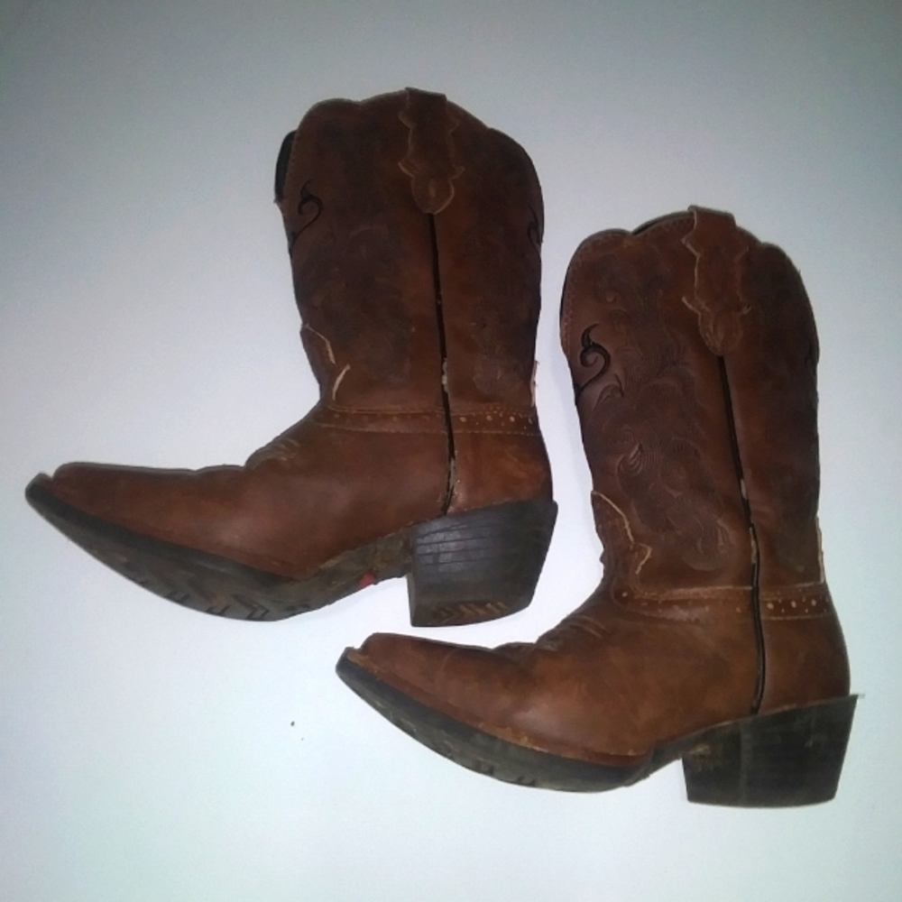 Justin 9D brown kids